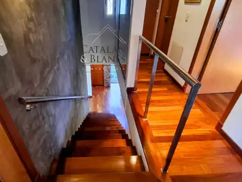 EL CARMEN - Casa en venta 4  dormitorios.