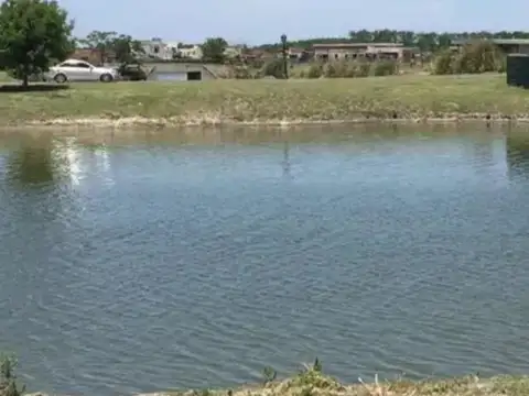 Lote al agua en venta en  Barrio San Sebastian área 10, Pilar