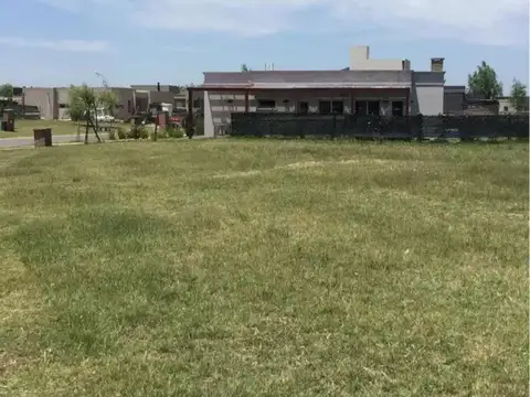 Lote al agua en venta en  Barrio San Sebastian área 10, Pilar