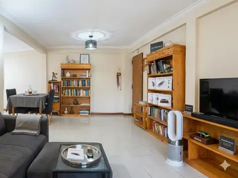 Hipólito Yrigoyen 20300