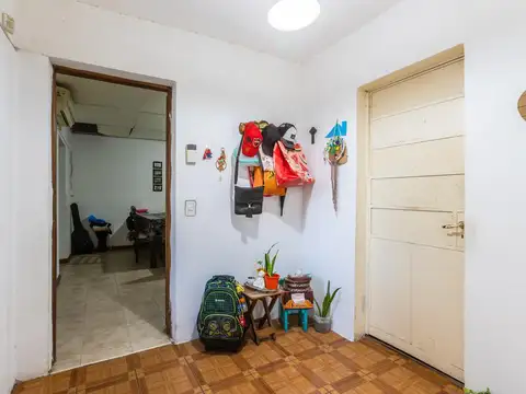 Casa 4 ambientes con 1 baño