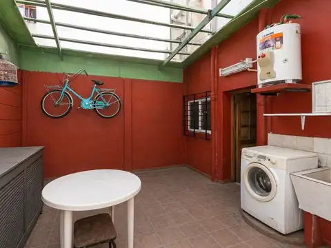 VENTA CASA VILLA SANTA RITA 5 AMBIENTES CON PATIO