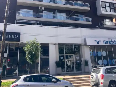 Machado 1000, Piso 4