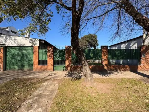 cASA - 3 AMBIENTES  - MERLO NORTE