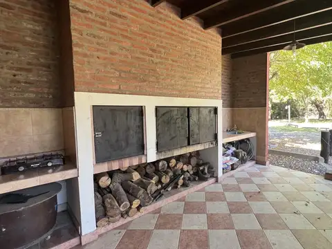 Casa Quinta de 4 amb. a la venta en Santa Anita