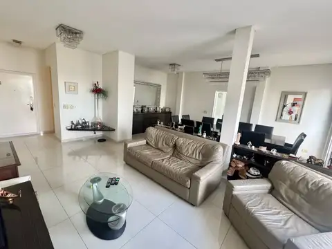 Departamento en Venta de 5 ambientes