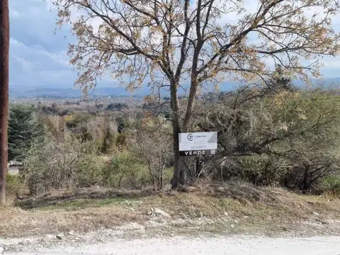 Amplio Lote con Vistas panoramicas a las sierras cordobesas