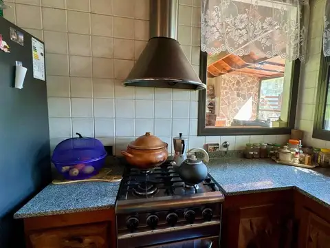 Casa 2 ambientes con 1 baño