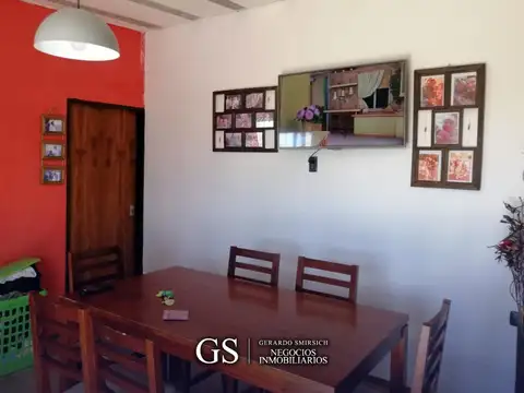 Casa 2 ambientes con 1 baño