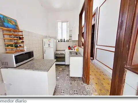 Avenida Carlos Calvo 800, Piso 3°