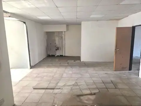 Local en Alquiler Via Pública