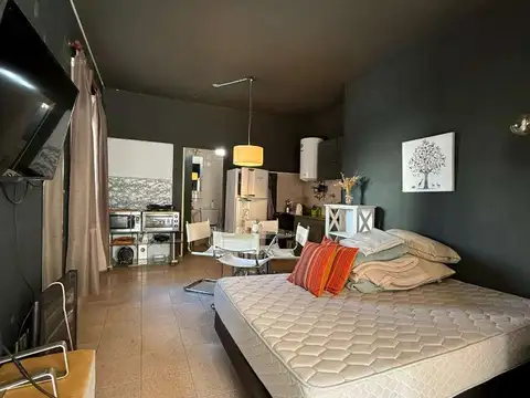 Monoambiente completamente amoblado con un maximo de 8 meses de contrato, escalera, electrico