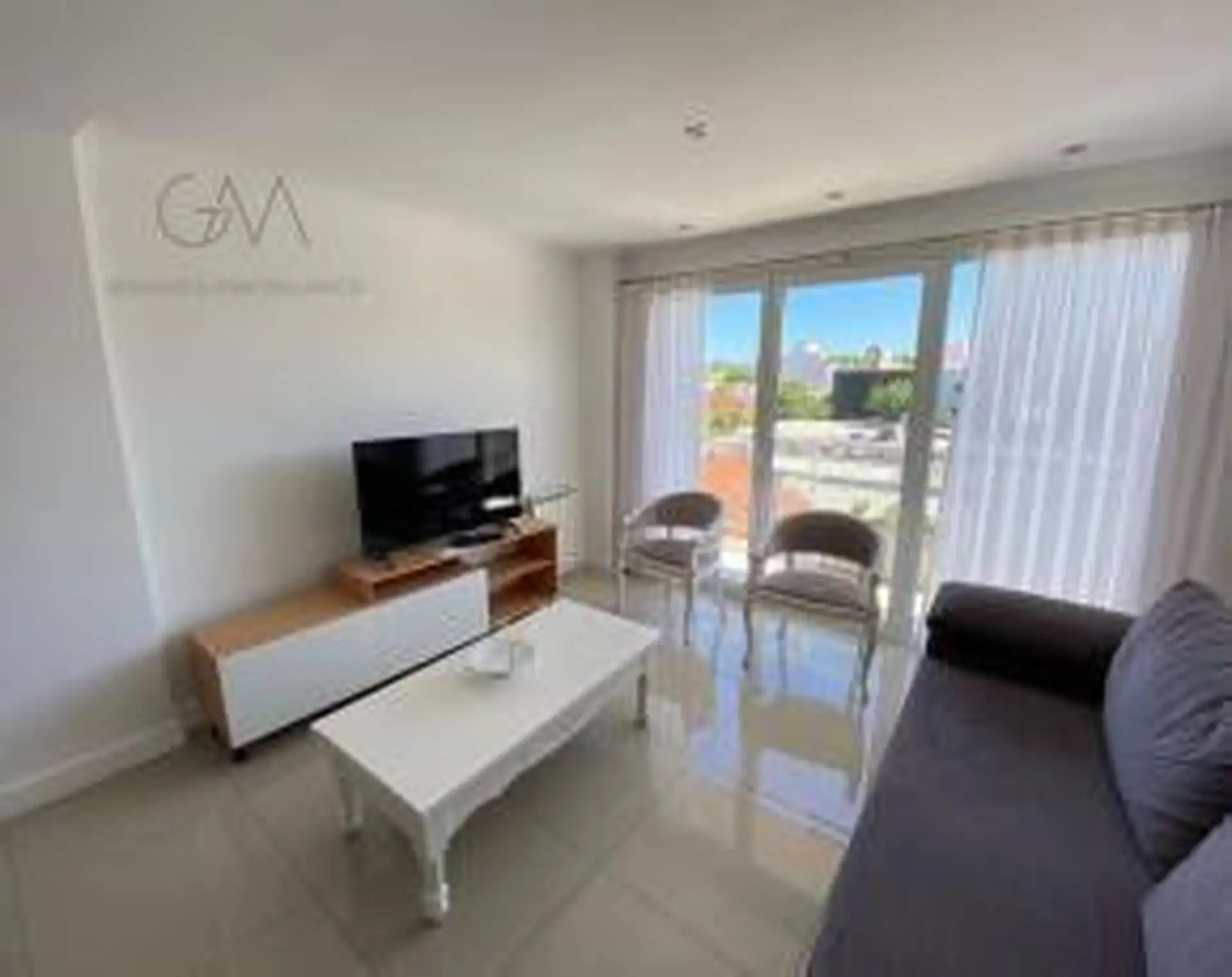 Departamento 4 ambientes zona Guemes