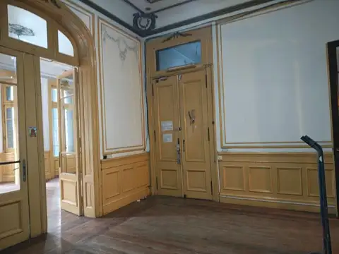 Venta Departamento 13 Ambientes – Av. Belgrano al 1700