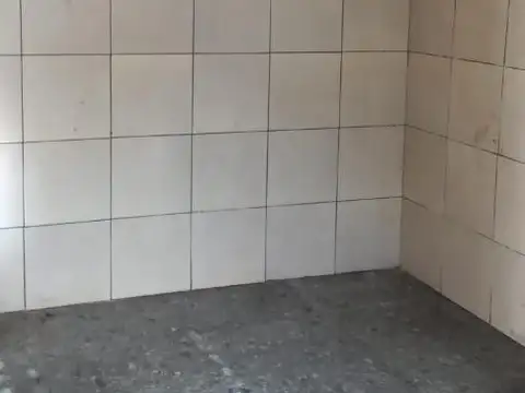 Local en Alquiler en San Andres, $ 400.000