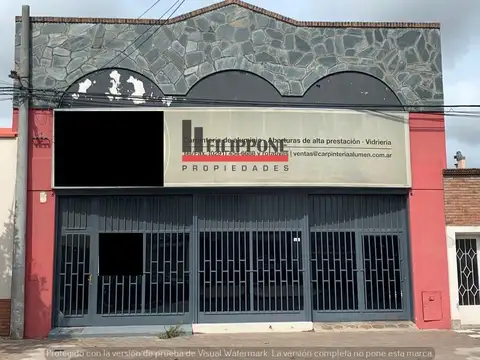 Local comercial de más de 500m² en alquiler - Santa Fé 900