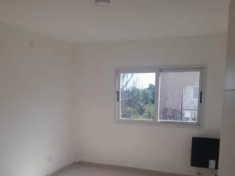 Departamento en Alquiler en Belen de Escobar, $ 600.000