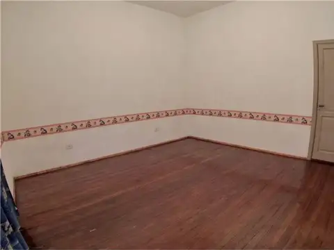Depto Tipo Casa en Alquiler en Pompeya, $ 1.100.000