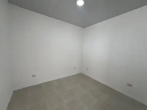 Depto Tipo Casa en Alquiler en Quilmes Oeste, $ 650.000