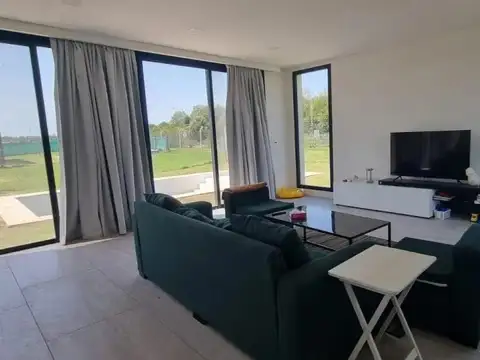 Casa en Venta en Villanueva, USD 300.000