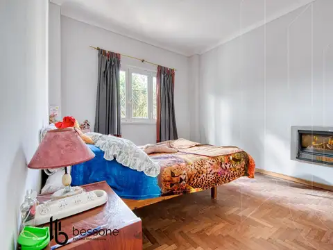 Depto Tipo Casa en Venta de 5 ambientes