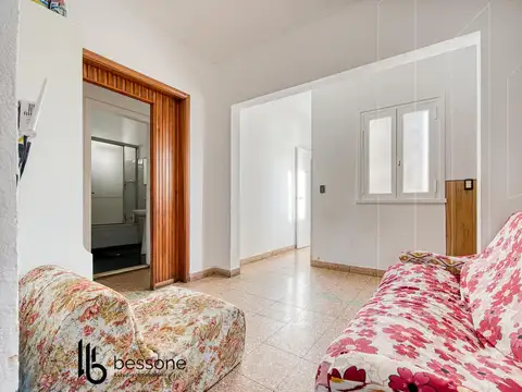 Depto Tipo Casa en Venta en La Perla Norte, USD 80.000