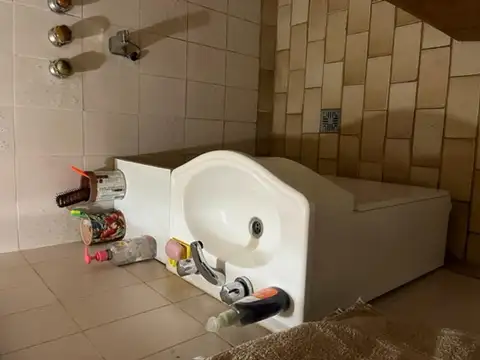 Amplia Propiedad en Venta