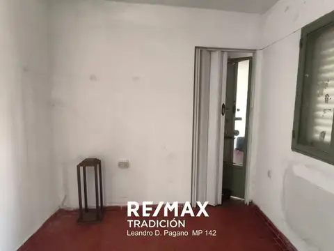 Depto Tipo Casa 6 ambientes con 1 baño