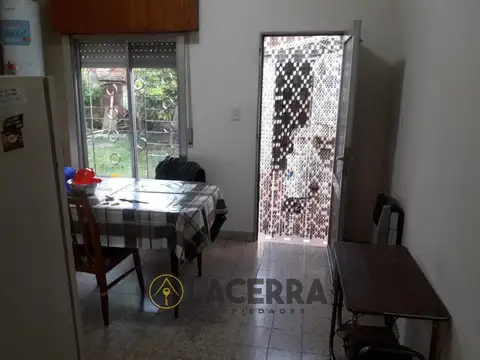 Casa 3 ambientes con 1 baño