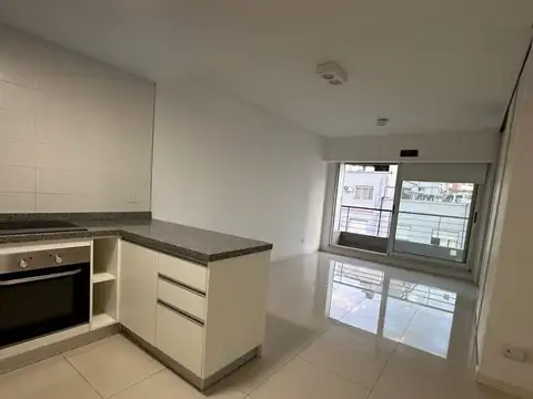 ALBERDI, JUAN B., AV. 800, Piso 8
