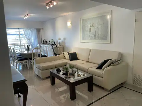 Montevideo 1200, Piso 1