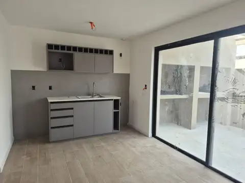 Depto Tipo Casa en Venta en Solymar, USD 217.000