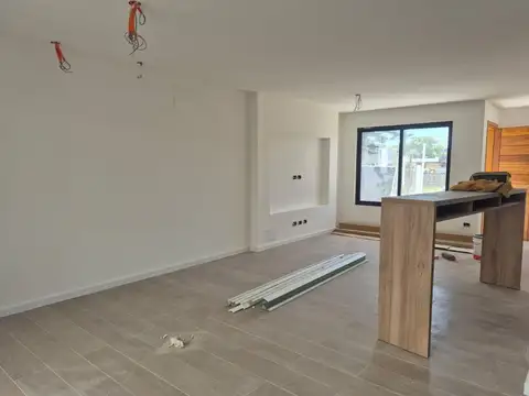 Depto Tipo Casa en Venta de 3 dormitorios