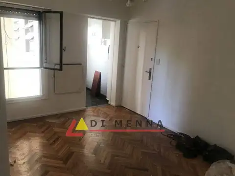 Alquiler 2 ambientes Alvarez Thomas 1800 - Lateral-Subte B