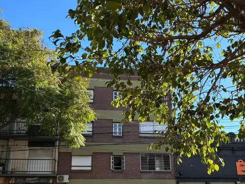 Salta 3000, Piso 1