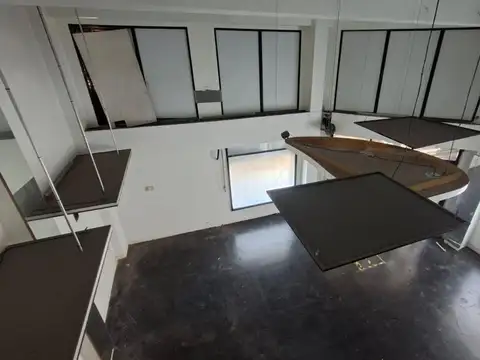 Local en Alquiler en Villa Lynch, $ 900.000