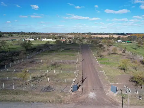 LOTE EN 20 DE JUNIO - MERLO