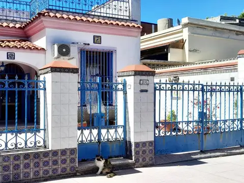 PH 3Amb. Exc. Estilo Colonial C/Com. Patio Terraza Cochera