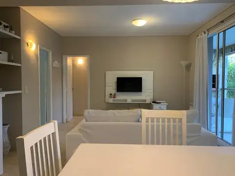 Departamento en Venta en Zona Duplex, USD 140.000