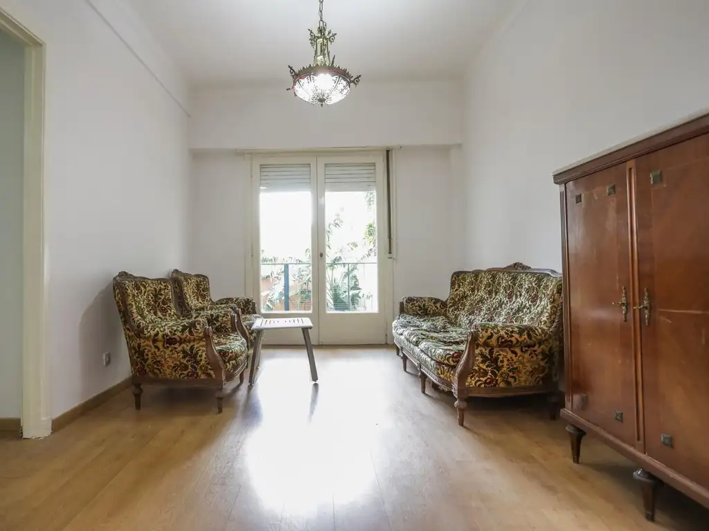 Billinghurst 2300, Piso 1