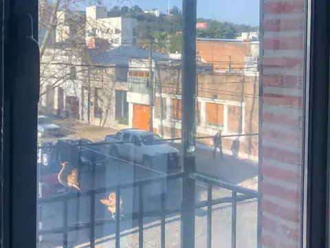 Oficina 5 ambientes con 3 baños