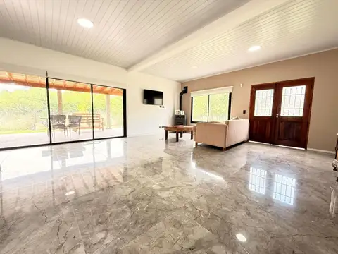 Casa en Venta con 7 cocheras