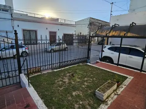Chacabuco 144 , Piso 0