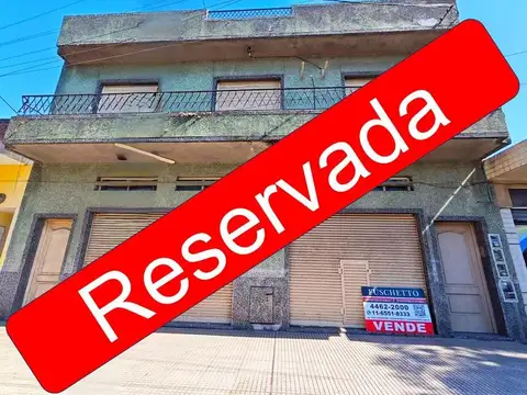 Locales comerciales mas vivienda y galpón en Venta