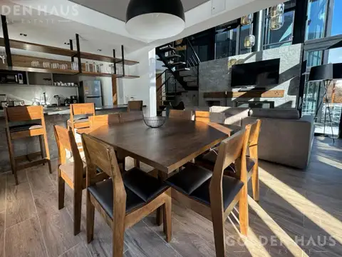 Depto Tipo Casa 4 ambientes con 3 baños