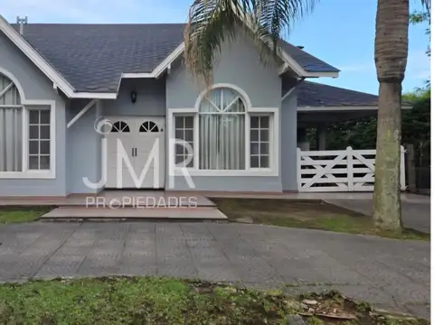 Casa Venta 5 dormitorios Lote 684 m2 La Masia. Apto crédito