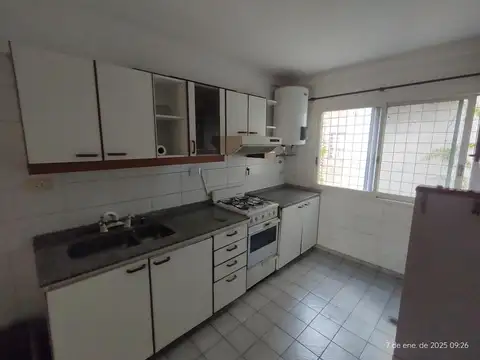 Gdor V Vergara 800, Piso 2