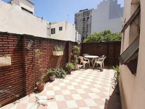 VENTA PH 4 AMBIENTES C/PATIO Y PARRILLA -TODO UN PISO 
