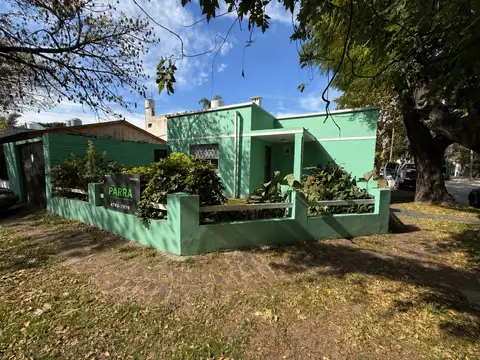 Casa de 2 ambientes a la venta con gran Lote - Munro