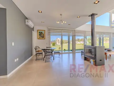 Casa en Venta de 5 dormitorios